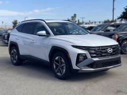 Hyundai Tucson SEL Premium FWD 2026