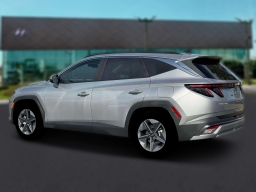Hyundai Tucson SEL Premium FWD 2026