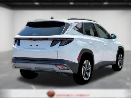 Hyundai Tucson SEL Premium AWD 2026