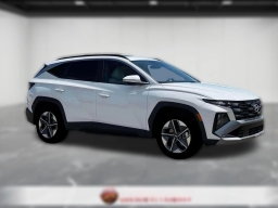 Hyundai Tucson SEL Premium AWD 2026