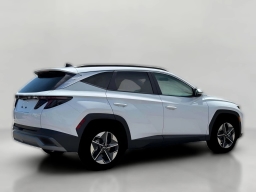 Hyundai Tucson SEL Premium AWD 2026