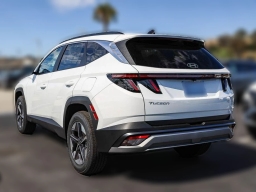 Hyundai Tucson SEL Premium AWD 2026