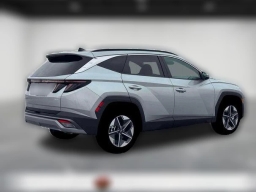Hyundai Tucson SEL Premium AWD 2026