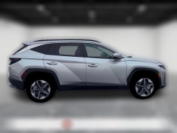 Hyundai Tucson SEL Premium AWD 2026
