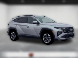 Hyundai Tucson SEL Premium AWD 2026