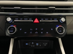 Hyundai Tucson SEL Premium AWD 2026