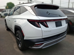 Hyundai Tucson SEL Premium AWD 2026