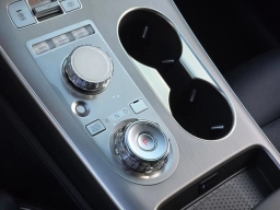 Genesis GV70 2.5T Select AWD 2026