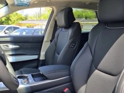 Genesis GV70 2.5T Select AWD 2026