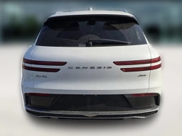 Genesis GV70 2.5T Select AWD 2026
