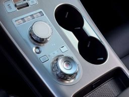 Genesis GV70 2.5T Select AWD 2026