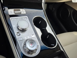 Genesis GV70 2.5T AWD 2026