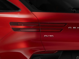 Genesis GV70 2.5T AWD 2026