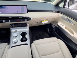 Genesis GV70 2.5T AWD 2026