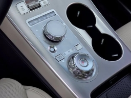 Genesis GV70 2.5T AWD 2026