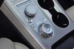 Genesis GV70 2.5T AWD 2026