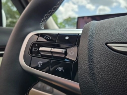 Genesis GV70 2.5T Select AWD 2026