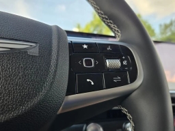 Genesis GV70 2.5T AWD 2026