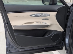 Genesis GV70 2.5T Select AWD 2026