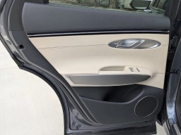 Genesis GV70 2.5T Select AWD 2026