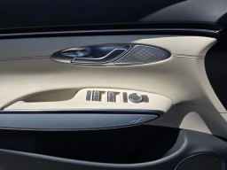 Genesis GV70 2.5T AWD 2026
