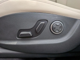 Genesis GV70 2.5T Advanced AWD 2026
