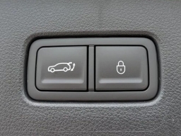 Genesis GV70 2.5T Advanced AWD 2026