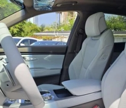 Genesis GV70 2.5T Advanced AWD 2026