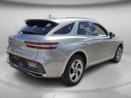Genesis GV70 2.5T Advanced AWD 2026