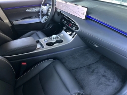 Genesis GV70 2.5T Advanced AWD 2026