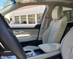 Genesis GV70 2.5T Advanced AWD 2026