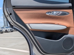Genesis GV70 2.5T Advanced AWD 2026