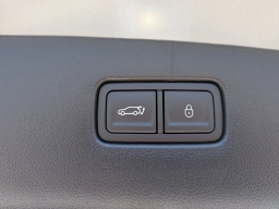 Genesis GV70 2.5T Advanced AWD 2026