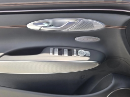 Genesis GV70 2.5T Sport Prestige AWD 2026