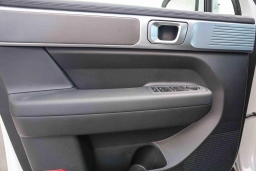 Hyundai Santa Fe Hybrid SE FWD 2026