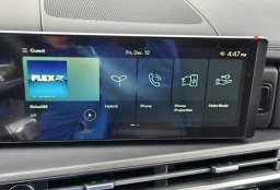 Hyundai Santa Fe Hybrid SE FWD 2026