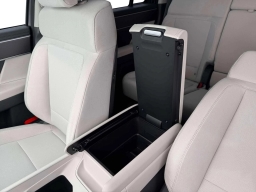 Hyundai Santa Fe Hybrid SE FWD 2026