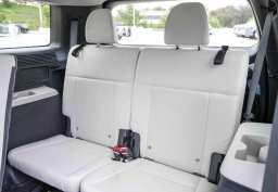 Hyundai Santa Fe Hybrid SE FWD 2026