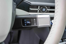 Hyundai Santa Fe Hybrid SE FWD 2026