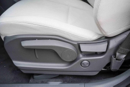 Hyundai Santa Fe Hybrid SE FWD 2026