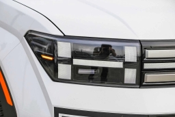 Hyundai Santa Fe SE FWD 2026