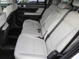 Hyundai Santa Fe SE FWD 2026