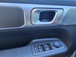 Hyundai Santa Fe SE FWD 2026