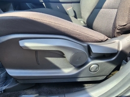 Hyundai Santa Fe SE FWD 2026