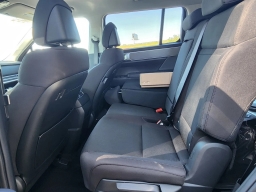 Hyundai Santa Fe SE FWD 2026