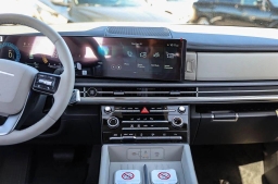 Hyundai Santa Fe SE FWD 2026
