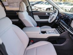 Hyundai Santa Fe SE FWD 2026