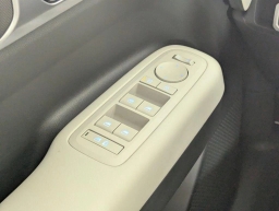 Hyundai Santa Fe SE FWD 2026