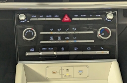 Hyundai Santa Fe SE FWD 2026
