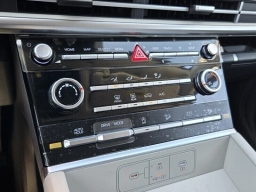 Hyundai Santa Fe SE FWD 2026